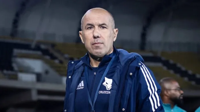 Leonardo Jardim encaminha acerto como novo técnico do Flamengo