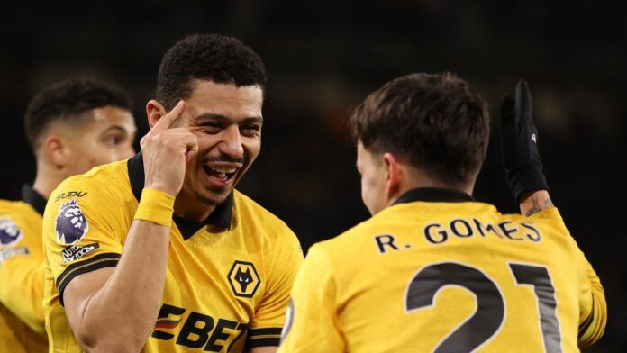 André marca nos acréscimos e Wolverhampton derrota Liverpool por 2 a 1