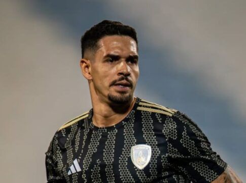 Santos avança na negociação para contratar o zagueiro Lucas Veríssimo