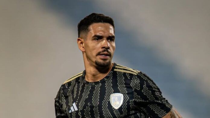 Santos avança na negociação para contratar o zagueiro Lucas Veríssimo