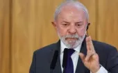 Lula defende que Brasil precisa melhorar defesas militares