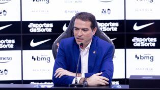 Marcelo Paz, executivo de futebol do Corinthians, detalhou a proposta do Milan, da Itália, pelo volante André Luiz