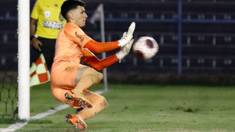 Matheus Corrêa vem sendo o goleiro titular do Sub-20 desde o ano passado