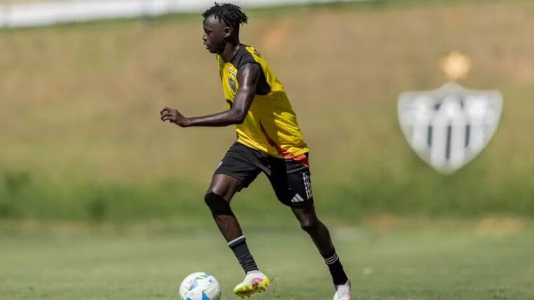 Mamady Cissé nasceu em Guiné e desde 2025 defende o Atlético-MG