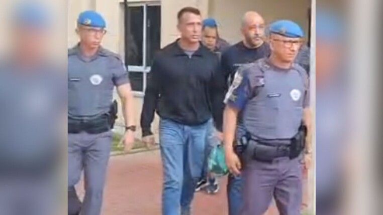 Tenente-coronel acusado de matar esposa PM é conduzido à prisão