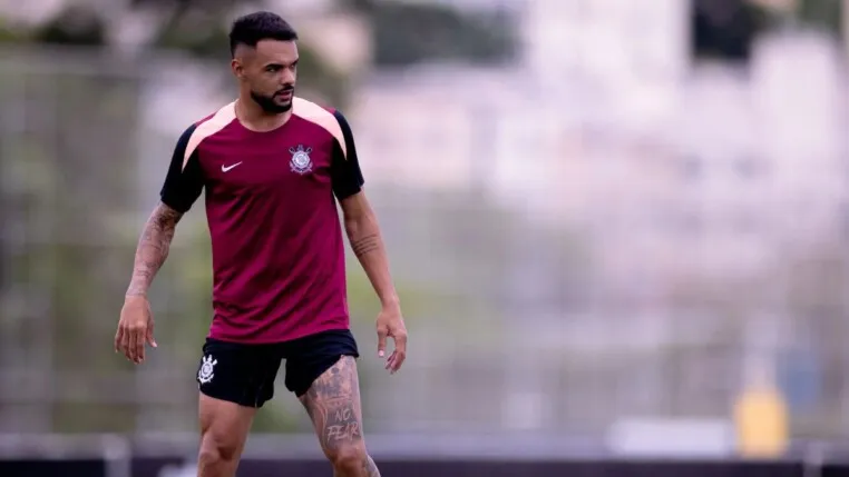 Raniele, volante do Corinthians, ficou fora do treino aberto desta quinta-feira (05/03)