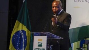 Silvio Almeida, participa da cerimônia do pacto pela diversidade, equidade e inclusão nas empresas estatais.