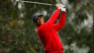 Tiger Woods é detido após capotamento de Land Rover em alta velocidade na Flórida