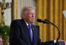 Trump em coletiva na Casa Branca