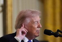 Donald Trump em coletiva de imprensa na Casa Branca