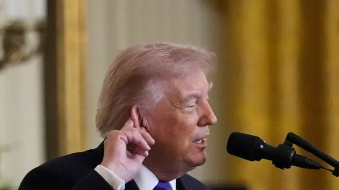 Donald Trump em coletiva de imprensa na Casa Branca