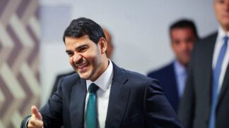 Jorge Messias chega para sabatina no STF