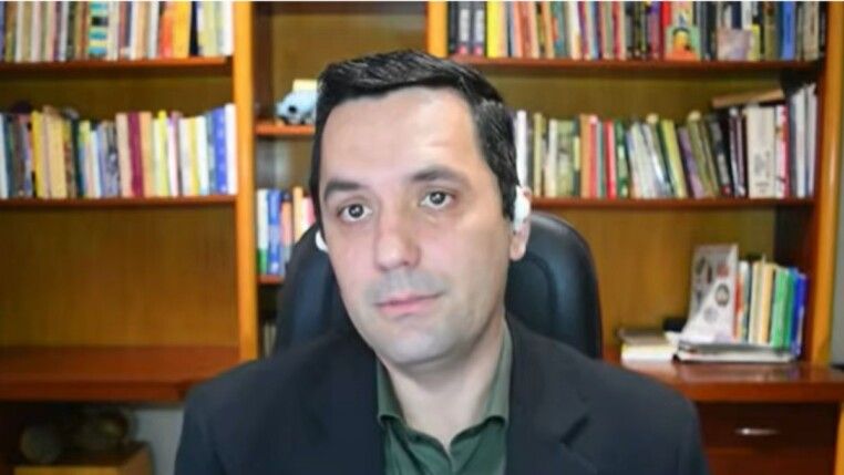 Gabriel Uarian concede entrevista online à TMC