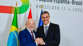 Lula cumprimenta o primeiro-ministro espanhol Pedro Sanchéz