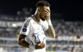 Soccer Football - Copa Sudamericana - Group D - Santos v Recoleta - Estadio Urbano Caldeira, Santos, Brazil - April 14, 2026 Santos' Neymar during the match REUTERS/Marcelo Machado De Melo