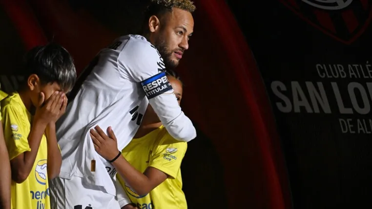 Soccer Football - Recopa Sudamericana - Group D - San Lorenzo v Santos - Estadio Pedro Bidegain, Buenos Aires, Argentina - April 28, 2026 Santos's Neymar before the match REUTERS/Rodrigo Valle