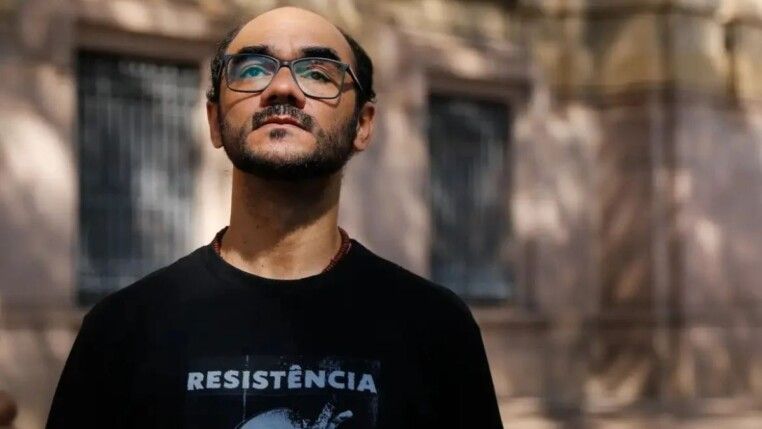 O fotógrafo Sérgio Silva, que perdeu visão do olho esquerdo após ser atingido por bala de borracha disparada por PM