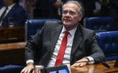 Plenário do Senado Federal durante sessão deliberativa ordinária destinada à deliberação de indicados a embaixadores e dos demais itens constantes da pauta publicada pela Secretaria-Geral da Mesa. Ordem do dia. Em discurso, à tribuna, Mesa: presidente do Senado Federal, senador Davi Alcolumbre (União-AP); secretário-geral da Mesa do Senado Federal, Danilo Augusto Barboza de Aguiar. Bancada: senador Hamilton Mourão (Republicanos-RS); deputado Odair Cunha (PT-MG); senadora Tereza Cristina (PP-MS); senadora Zenaide Maia (PSD-RN). Em pronunciamento, à bancada, Foto: Carlos Moura/Agência Senado