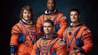 Tripulação da Artemis II tem primeiro homem negro, primeira mulher e primeiro não-americano a sobrevoarem a Lua. (Foto: Reprodução/Instagram/@nasaartemis)