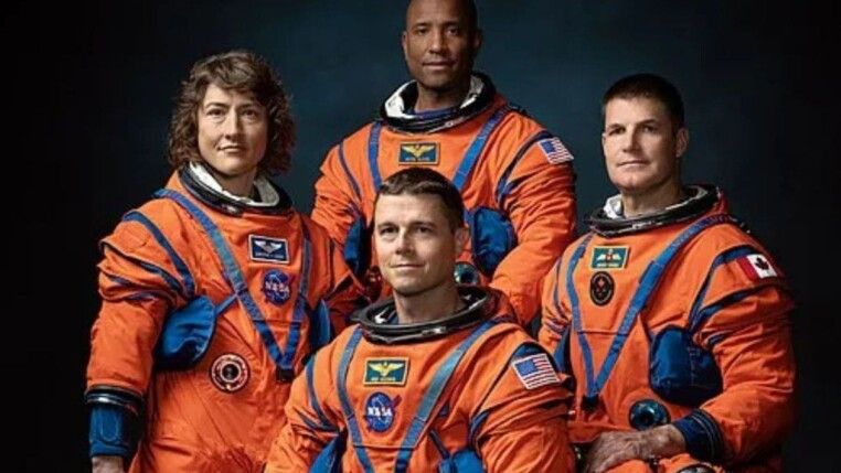 Tripulação da Artemis II tem primeiro homem negro, primeira mulher e primeiro não-americano a sobrevoarem a Lua. (Foto: Reprodução/Instagram/@nasaartemis)