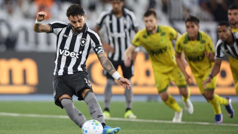 Com gols de Arthur Cabral, Alex Telles e Júnior Santos, Botafogo vence o Mirassol pelo Brasileirão