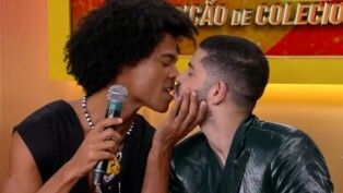 breno-e-marcelo-beijo