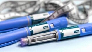 Canetas emagrecedoras falsificadas causam risco à saúde. (Foto: freepik)