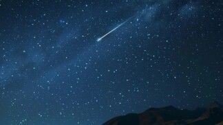 Chuva de meteoros.