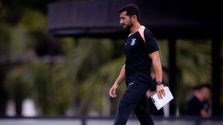 Léo Porto foi contratado pelo Corinthians para integrar a comissão técnica de Fernando Diniz