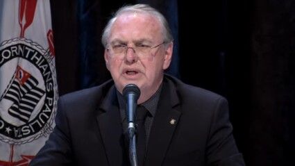 Os órgãos internos do Corinthians precisam deliberar sobre as contas do clube até o fim deste mês