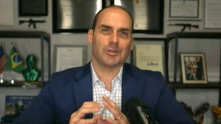 Eduardo Bolsonaro em entrevista à TMC