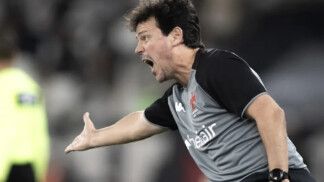 Fernando Diniz chega ao Corinthians