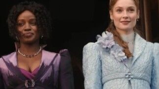 Michaela e Francesca Bridgerton na 5ª temporada. (Imagem: Divulgação/Netflix)