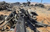 Imagem de redes sociais mostra, aparentemente, destroços de uma aeronave americana e parte do rotor de um helicóptero em Isfahan, no Irã