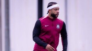 Memphis Depay tem a receber cerca de R$ 40 milhões do Corinthians
