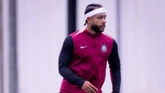 Memphis Depay tem a receber cerca de R$ 40 milhões do Corinthians