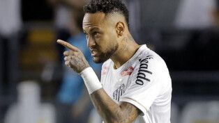 Neymar em jogo da Sul-Americana do Santos x Recoleta