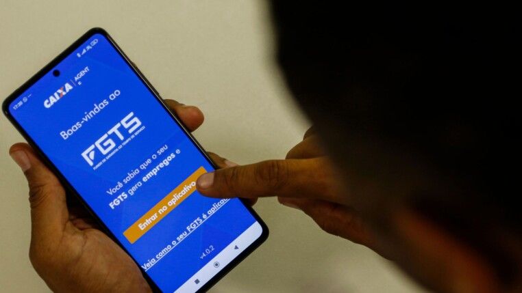 Benefício pode ser sacado por trabalhadores que cumpram requisitos previstos pela Caixa (Joédson Alves/Agência Brasil)