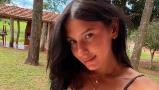 Cantora revelou o desejo de seguir atuando (Reprodução/Instagram/anacastelacantora)