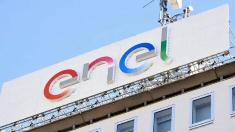 Fachada de prédio administrativo da Enel.