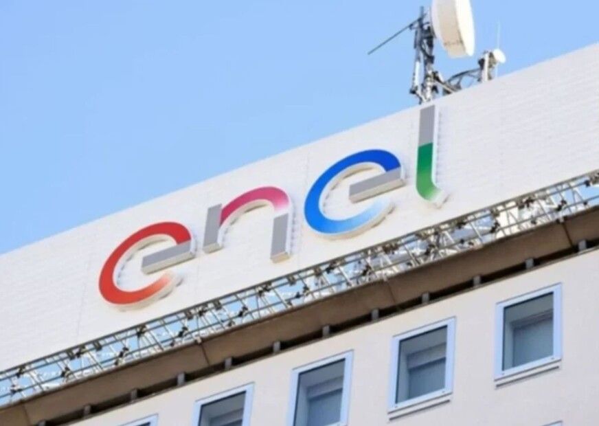 Fachada de prédio administrativo da Enel.