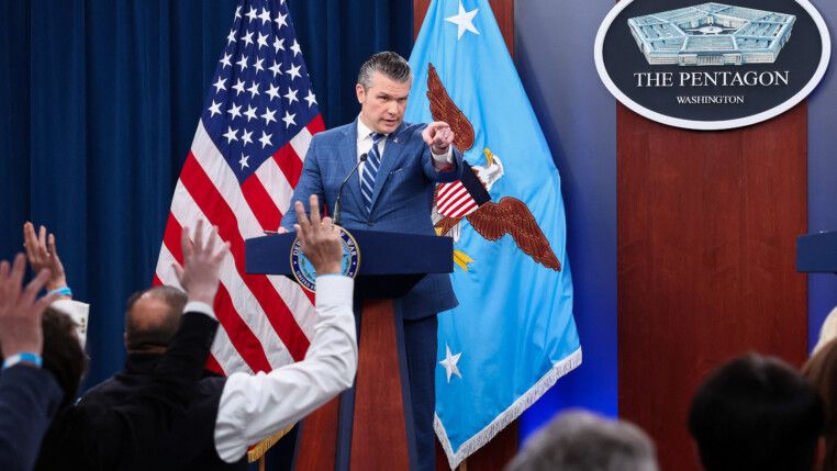 O secretário de Defesa Pete Hegseth