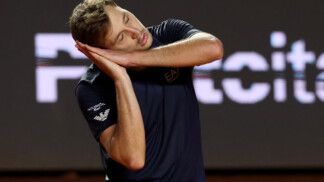 - O sérvio Hamad Medjedovic comemora a vitória sobre o brasileiro João Fonseca pela fase de 64 avos de final do torneio