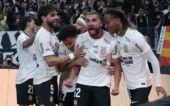 SP - BRASILEIRÃO/CORINTHIANS X ATLÉTICO-MG - ESPORTES - Zakaria Labyad, do Corinthians, comemora o seu gol na partida entre Corinthians e Atlético Mineiro válida pela 17ª rodada do Campeonato Brasileiro 2026, realizada na Neo Química Arena, na zona leste de São Paulo, neste domingo, 24 de maio de 2026. 24/05/2026 - Foto: VILMAR BANNACH/MODUSFOCUS/ESTADÃO CONTEÚDO