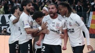 SP - BRASILEIRÃO/CORINTHIANS X ATLÉTICO-MG - ESPORTES - Zakaria Labyad, do Corinthians, comemora o seu gol na partida entre Corinthians e Atlético Mineiro válida pela 17ª rodada do Campeonato Brasileiro 2026, realizada na Neo Química Arena, na zona leste de São Paulo, neste domingo, 24 de maio de 2026. 24/05/2026 - Foto: VILMAR BANNACH/MODUSFOCUS/ESTADÃO CONTEÚDO