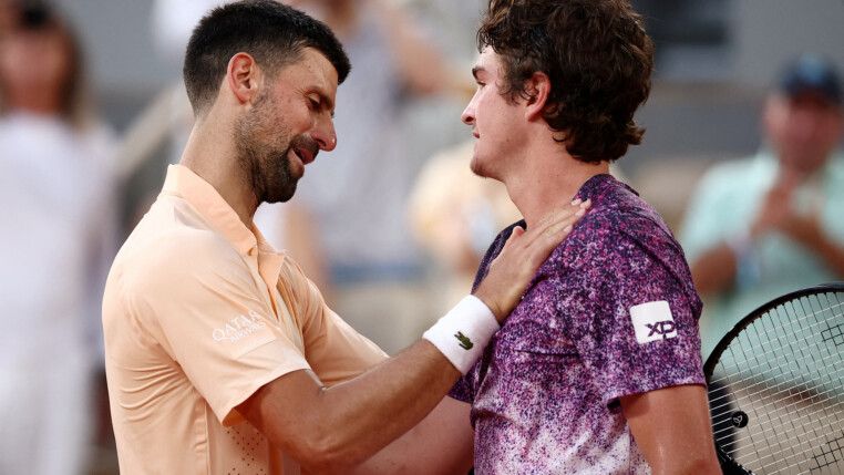 Tennis - French Open - Roland Garros, Paris, France - May 29, 2026 Brazil's Joao Fonseca celebrates winning his third round match against Serbia's Novak Djokovic REUTERS/Guglielmo Mangiapane TPX IMAGES OF THE DAY