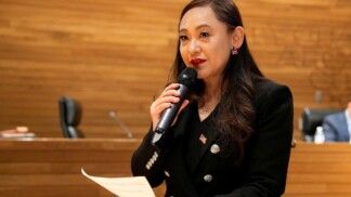 Eileen Wang speaks in Arcadia, California, U.S., in this handout image released on April 16, 2025. Wang, who assumed the position of Mayor of Arcadia in February 2026, resigned from both her office and Arcadia's city council on May 11, 2026 following a federal charge of acting as a foreign agent of China. City of Arcadia - City Hall via Facebook/Handout via REUTERS. THIS IMAGE HAS BEEN SUPPLIED BY A THIRD PARTY. MANDATORY CREDIT REFILE - ADDING INFORMATION