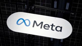 Logo da Meta pendurado