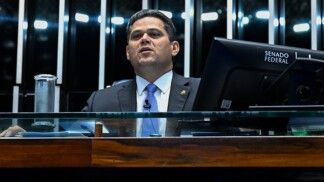 Alcolumbre fala de sua cadeira na presidência do Senado durante sessão