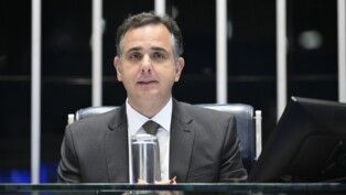 Plenário do Senado Federal durante sessão solene do Congresso Nacional destinada a homenagear os 30 anos do Grupo UOL.